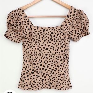 Lulu’s Black and Tan Dot Print Puff Sleeve Top